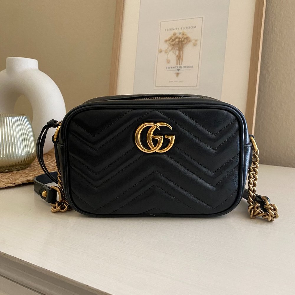 Preowned Black Mini Gucci Marmont Crossbody Camera Bag